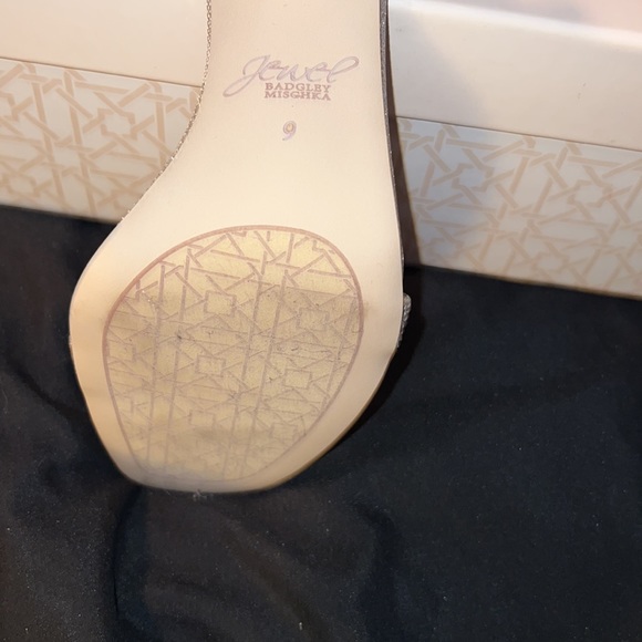 NWOT Badgley Mischka size 9 - Picture 4 of 4